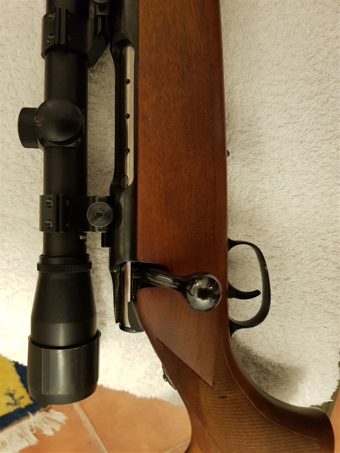 Bild 4 Studsare kaliber 30-06 Carl Gustaf 3000 inklisive Kikaresikte Fontaine 4x32. Pris 6000 kr.