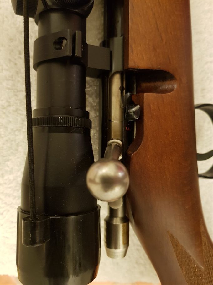 Bild 5 Salongsgevär Anschutz 22 LR inklusive kikaresikte Fontaine 4 x 32 Waterproof. Pris 3000 kr. SÅLD!